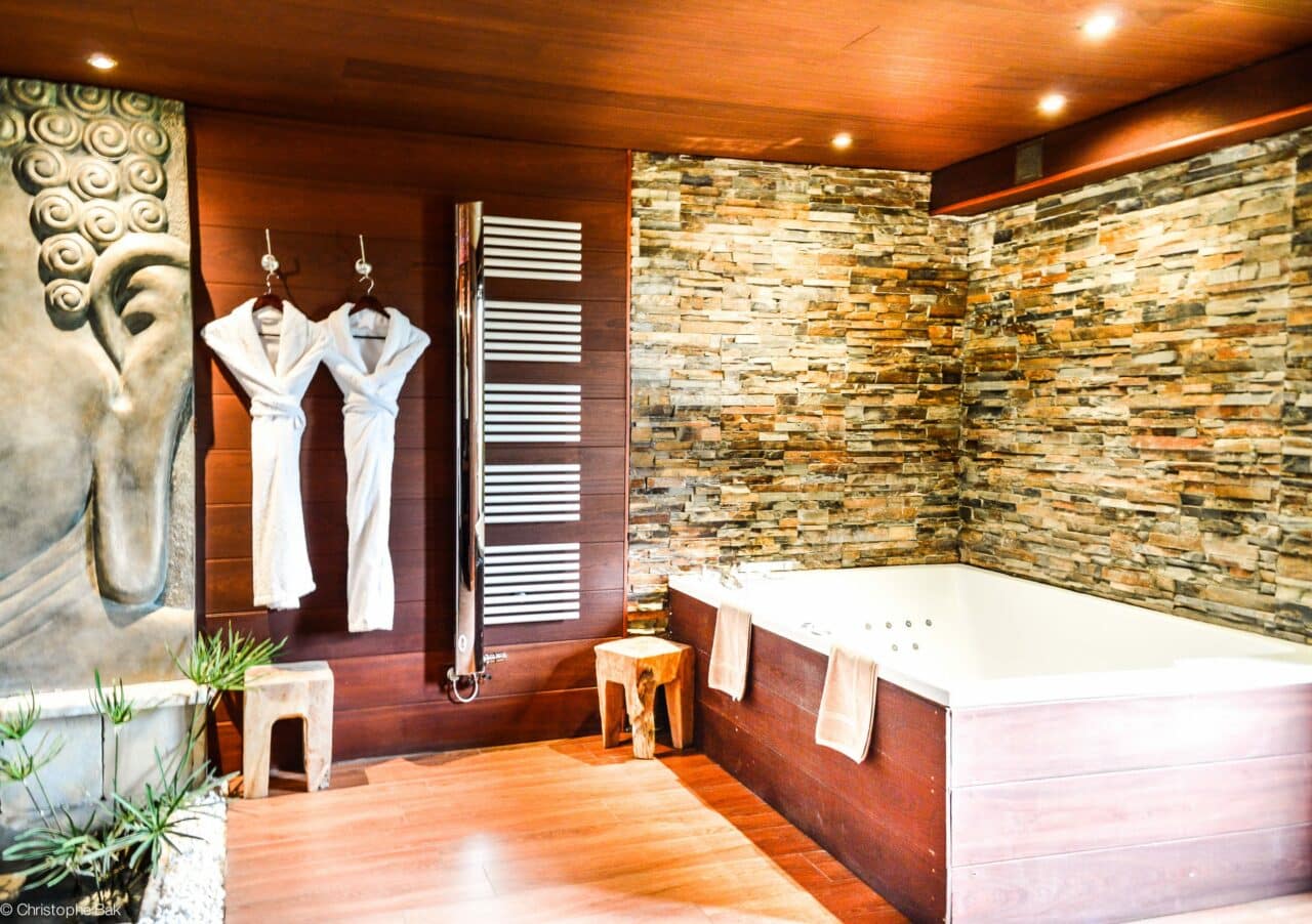 Espace spa et piscine intérieure chauffée – Hôtel romantique dans l’Oise